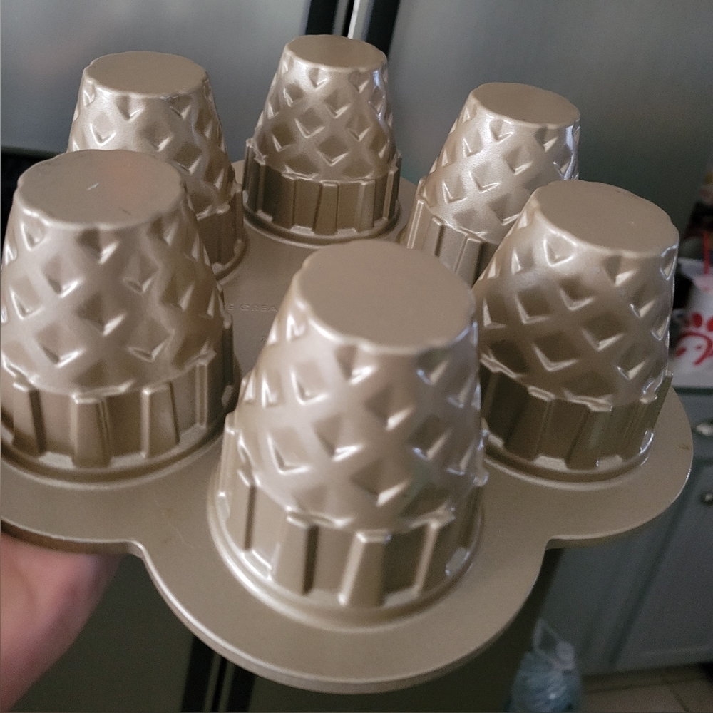 Nordic Ware Ice Cream Cone Cupcake Party Baking Pan, Mini Sand Castle Cake
